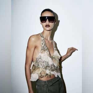 NWOT Zara ruffle crop top